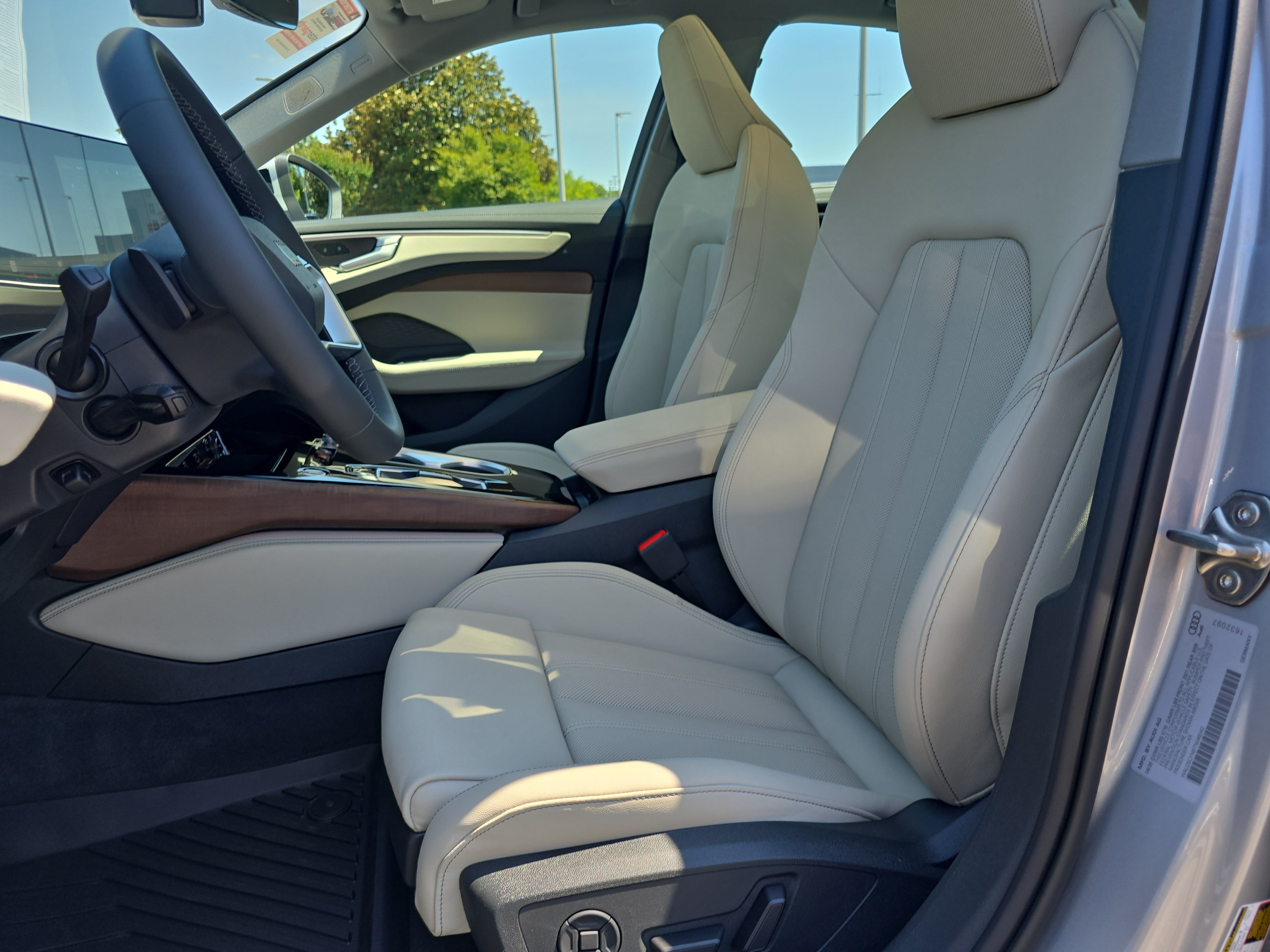 New 2026 Audi A6 Premium Plus AWD/4WD image 15