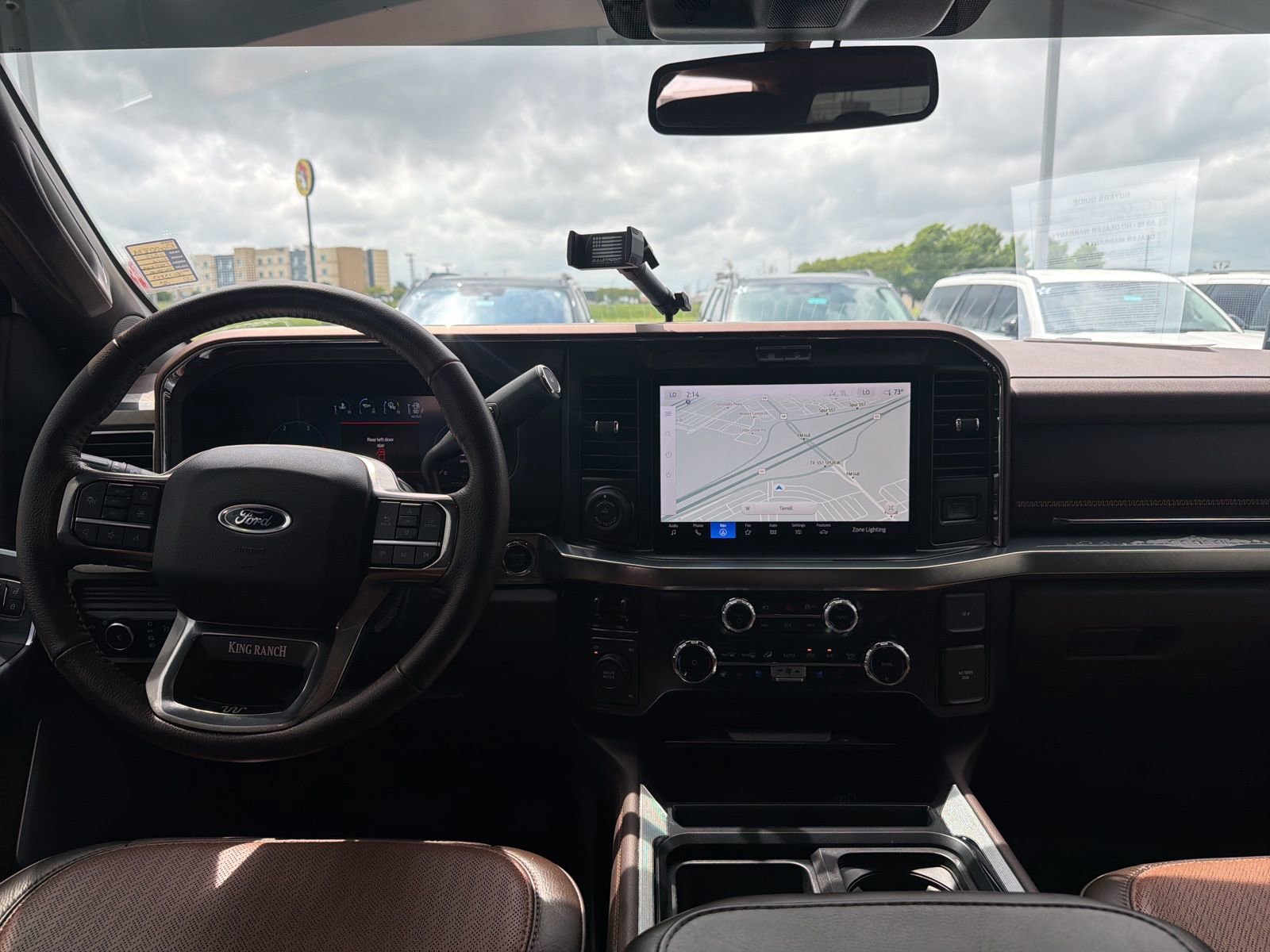 Used 2025 Ford F450 King Ranch w/ Chrome Package image 28