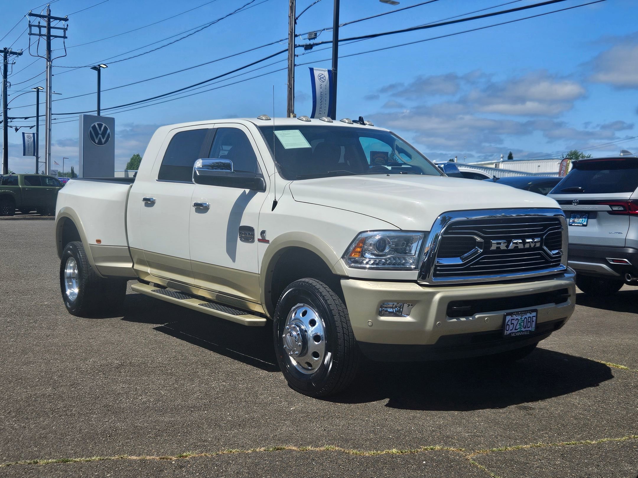 Used 2017 RAM 3500 Laramie Longhorn AWD/4WD image 7