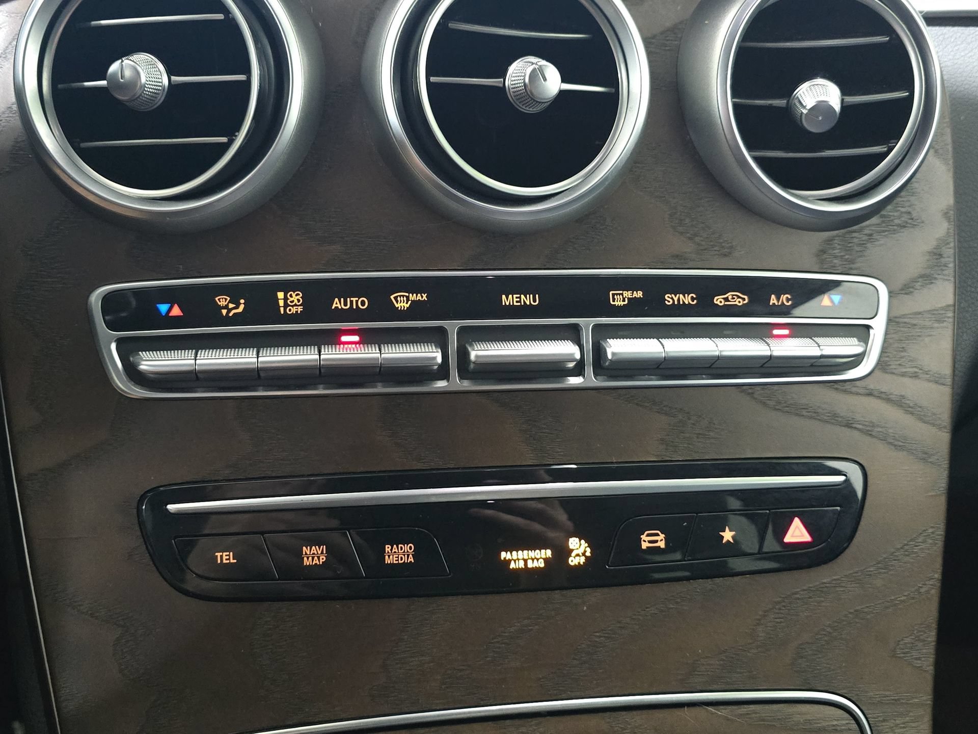 Used 2020 Mercedes-Benz GLC 300 4MATIC image 24