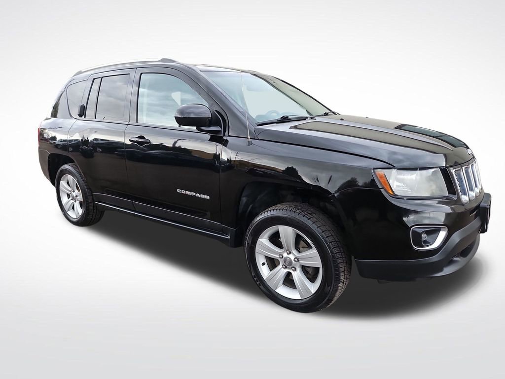 Used 2015 Jeep Compass High Altitude image 7