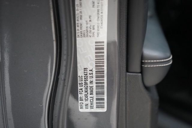 Used 2023 Jeep Grand Cherokee L Altitude image 40