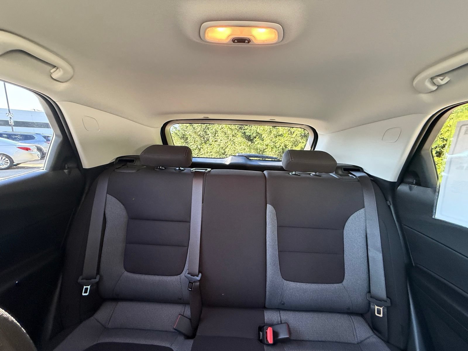 Used 2024 Chevrolet TrailBlazer LT w/ LT Cold Weather Package FWD image 3