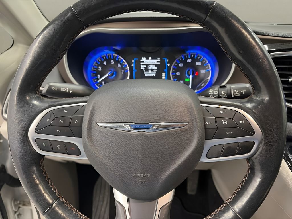 Used 2019 Chrysler Pacifica Touring Plus FWD image 19