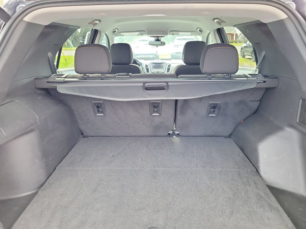 Used 2023 Chevrolet Equinox LT w/ Driver Convenience Package AWD/4WD image 11