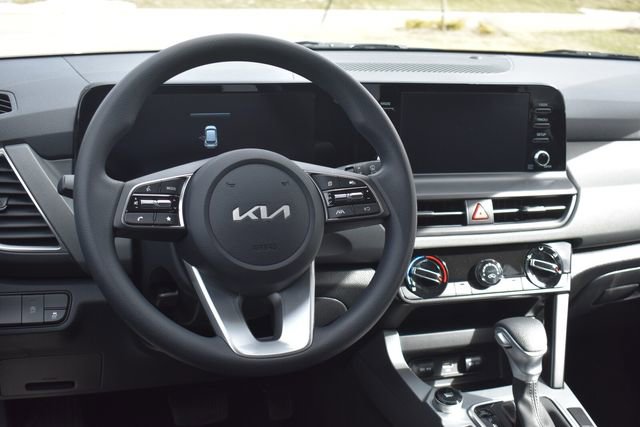 New 2026 Kia Seltos LX image 18