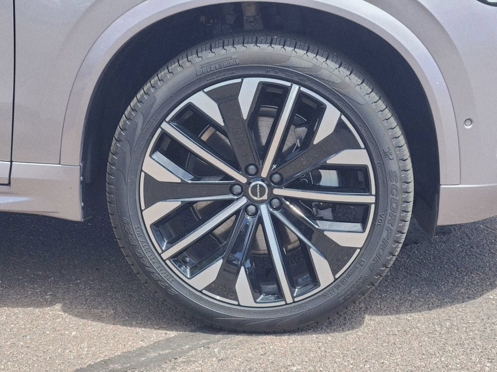 New 2026 Volvo XC90 B6 Plus w/ Protection Package AWD/4WD image 30