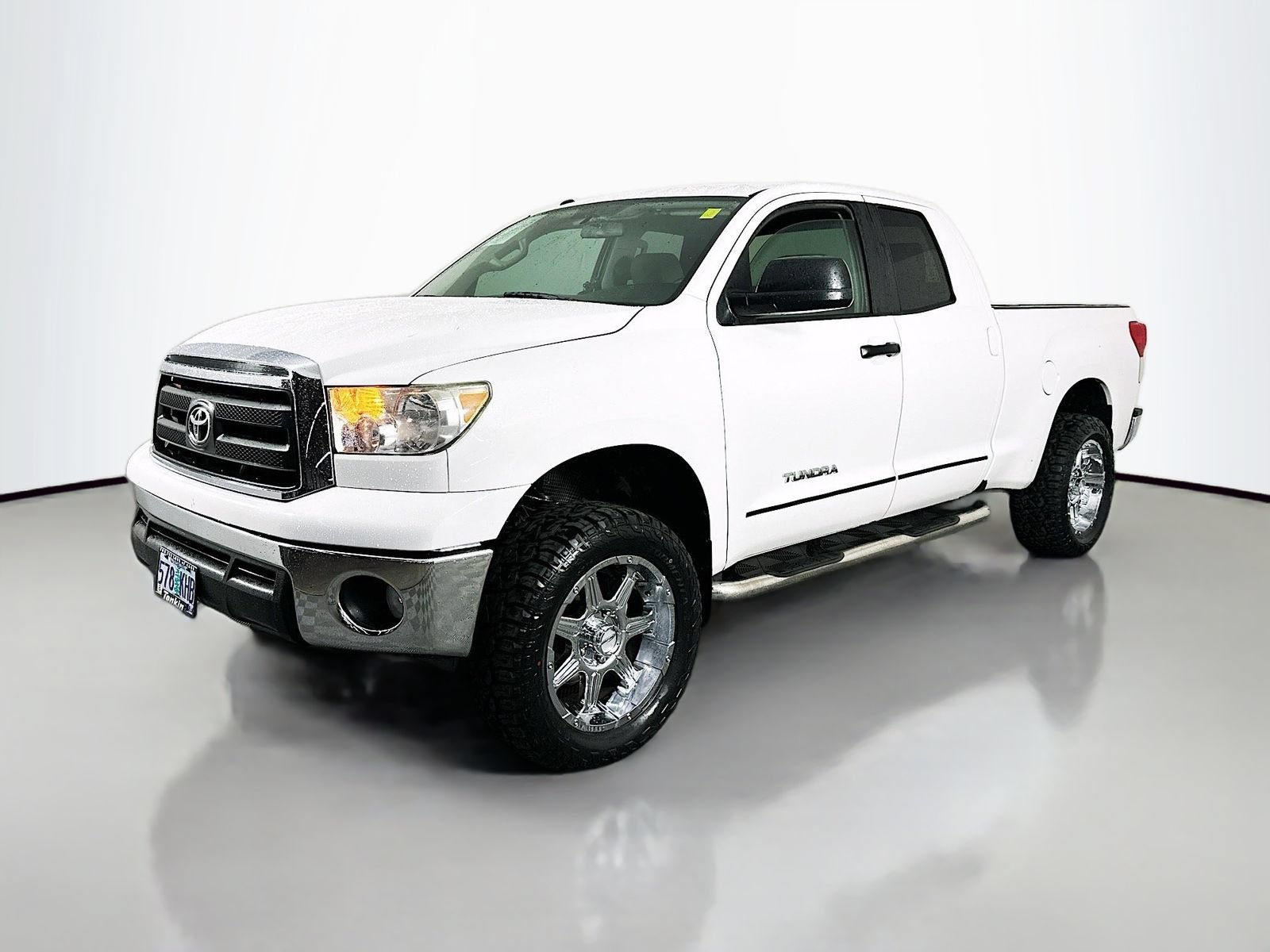 Used 2012 Toyota Tundra 4x4 Double Cab w/ Tow Pkg image 4