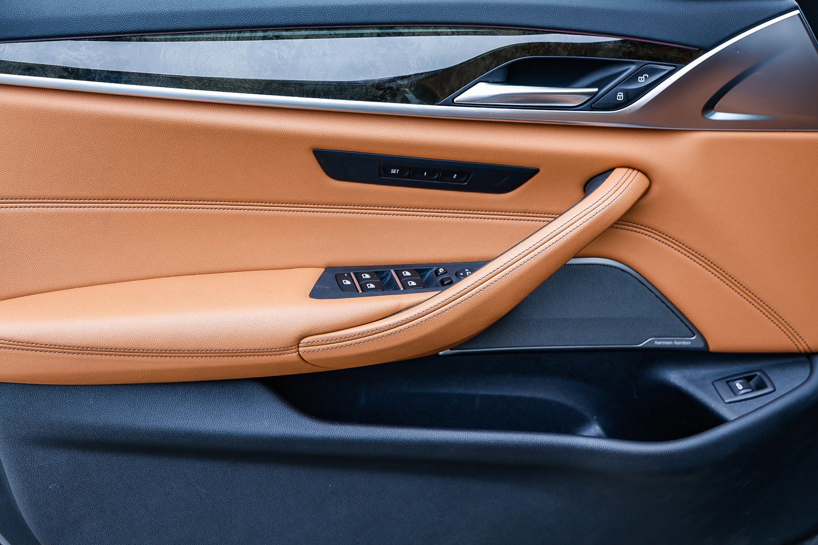 Used 2022 BMW 530i w/ Premium Package image 21