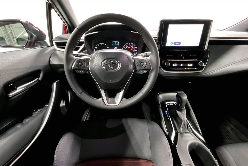 Used 2025 Toyota Corolla SE image 7