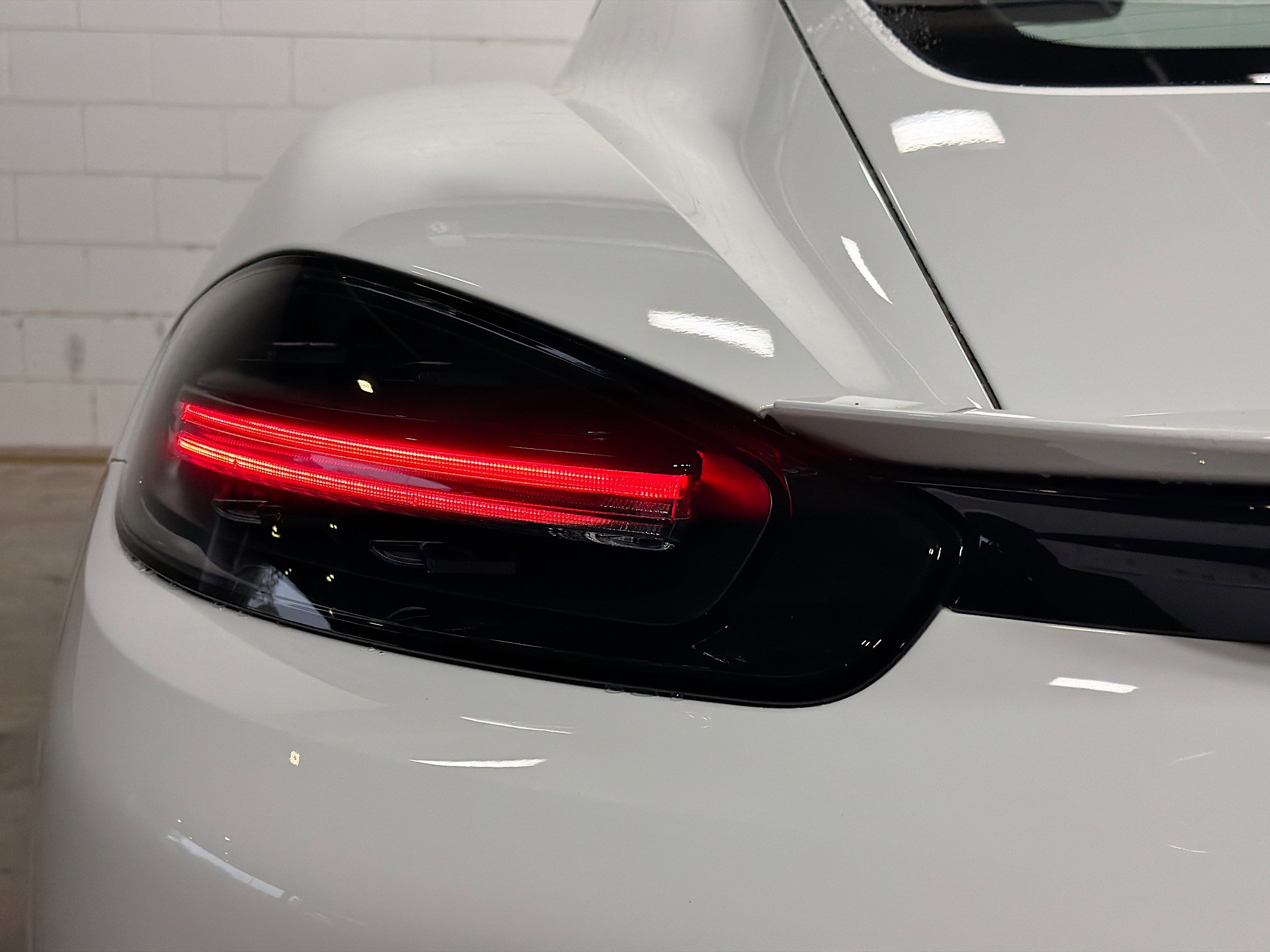 Used 2024 Porsche 718 Cayman image 10