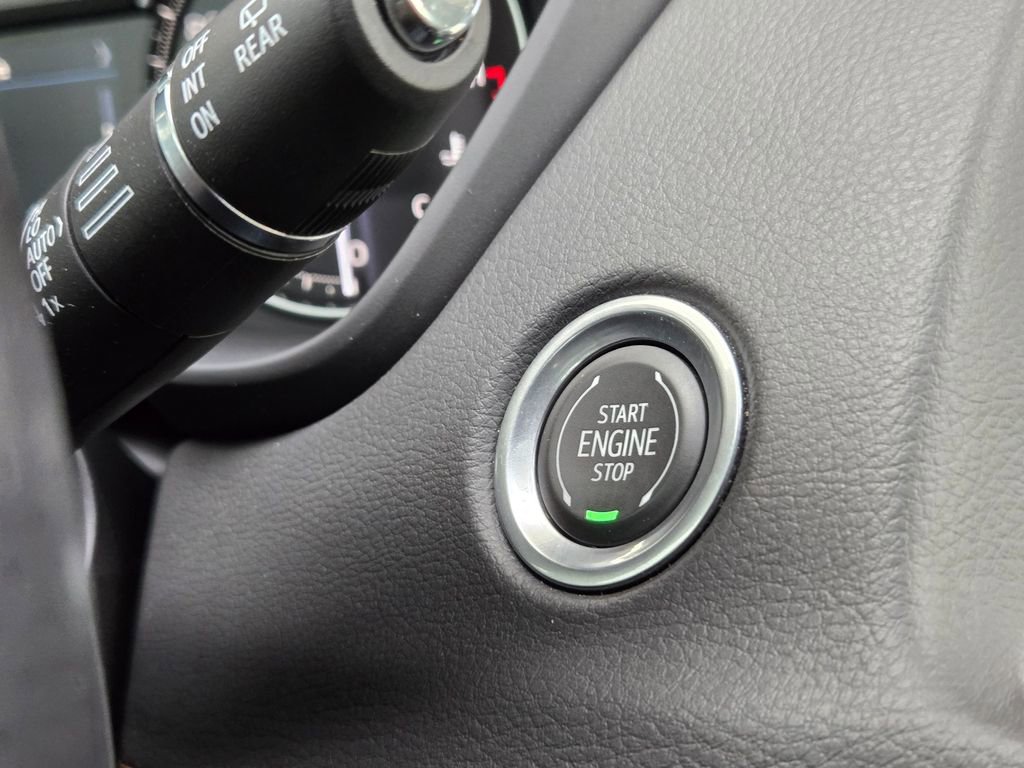 Certified 2023 Cadillac XT4 Sport image 24