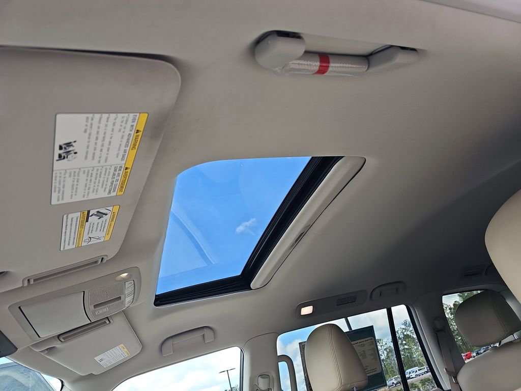 Used 2024 Nissan Armada Platinum w/ Captain's Chairs Package image 35