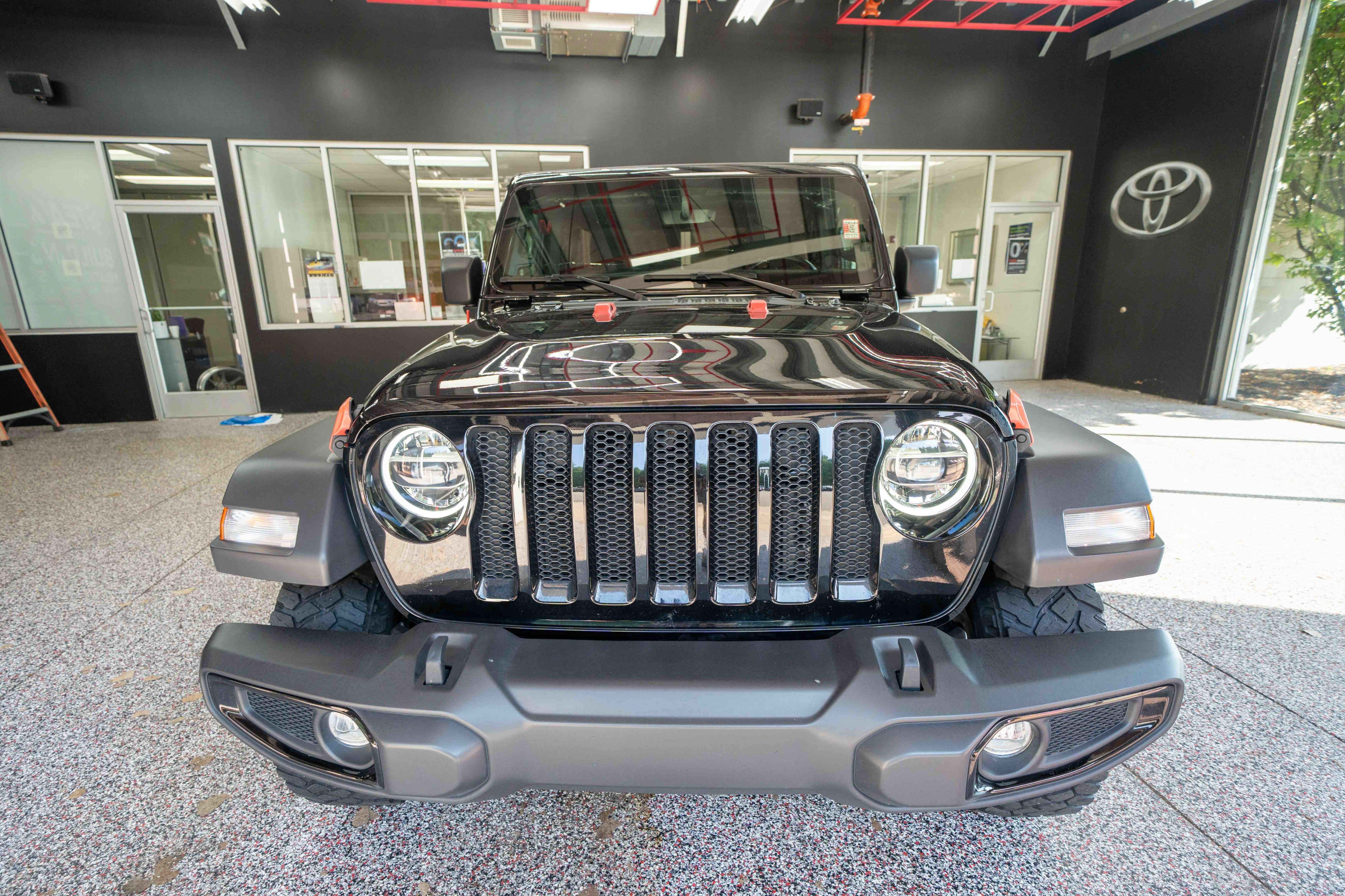 Used 2021 Jeep Wrangler Unlimited Sport AWD/4WD image 6