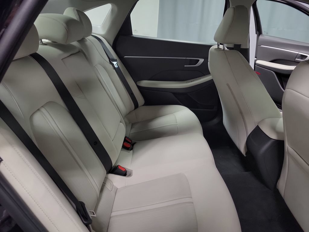 Used 2025 Hyundai Sonata SEL FWD image 31