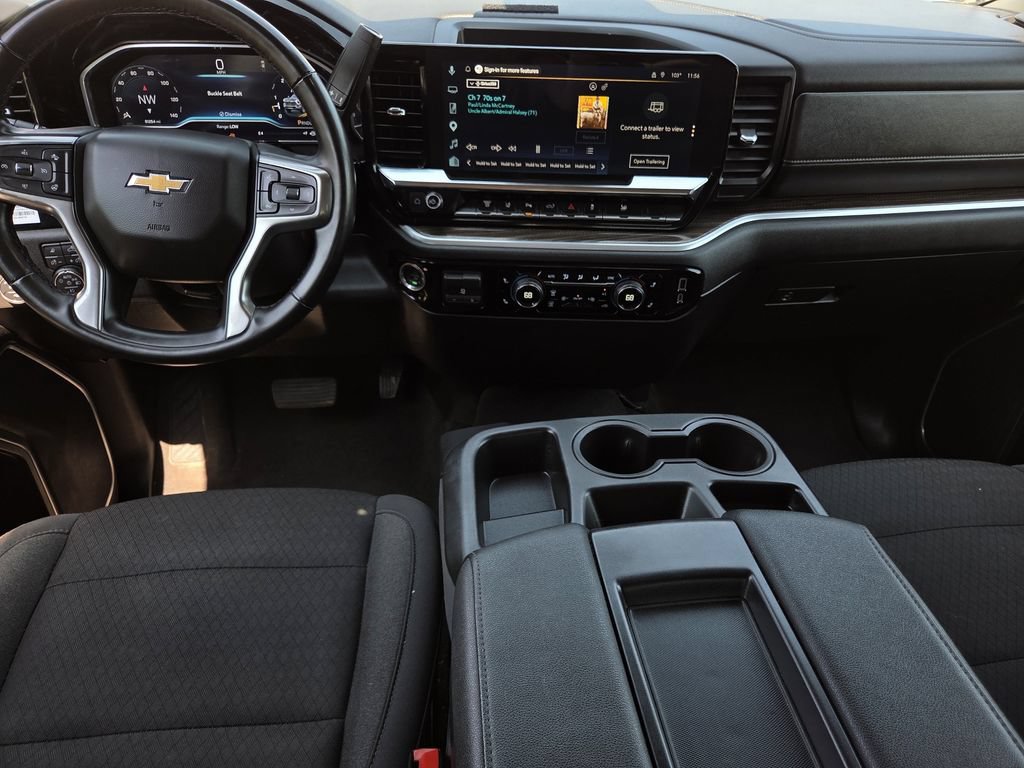 Used 2025 Chevrolet Silverado 3500 LT w/ Safety Package AWD/4WD image 9
