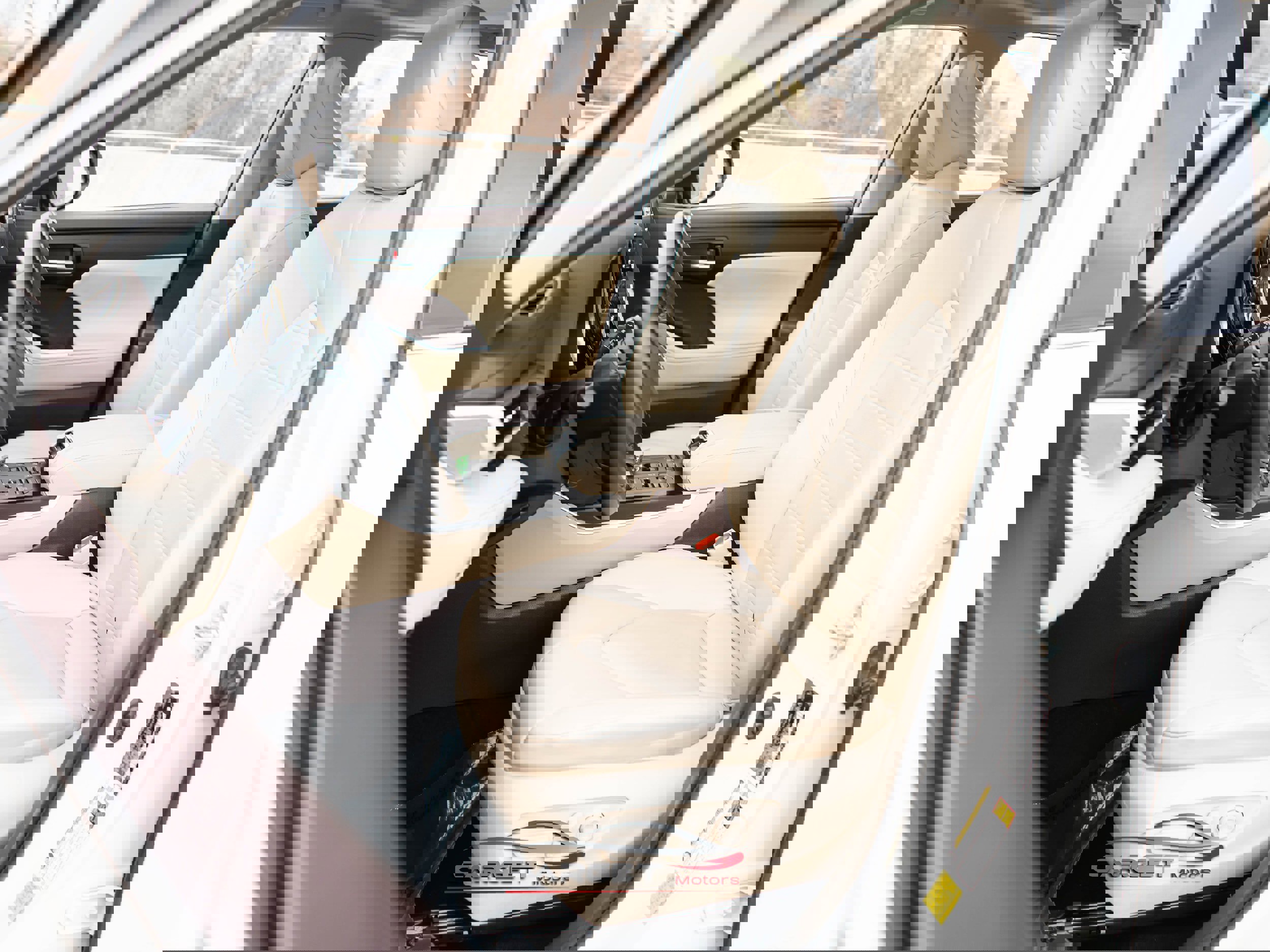 Used 2021 Toyota Highlander XLE image 16