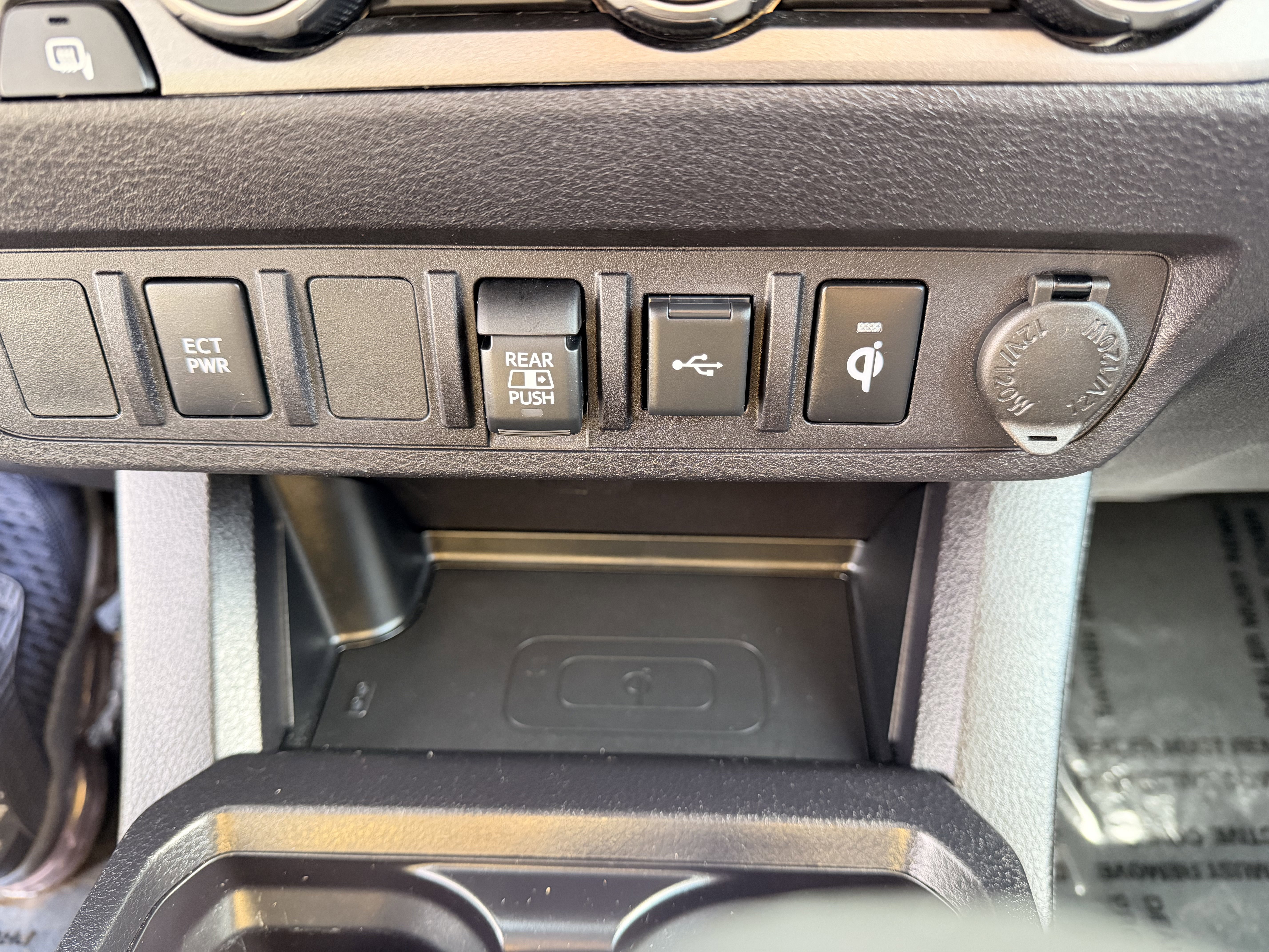 Used 2022 Toyota Tacoma TRD Sport image 21