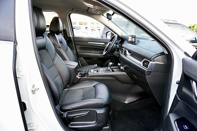 Used 2021 MAZDA CX-5 Touring image 11