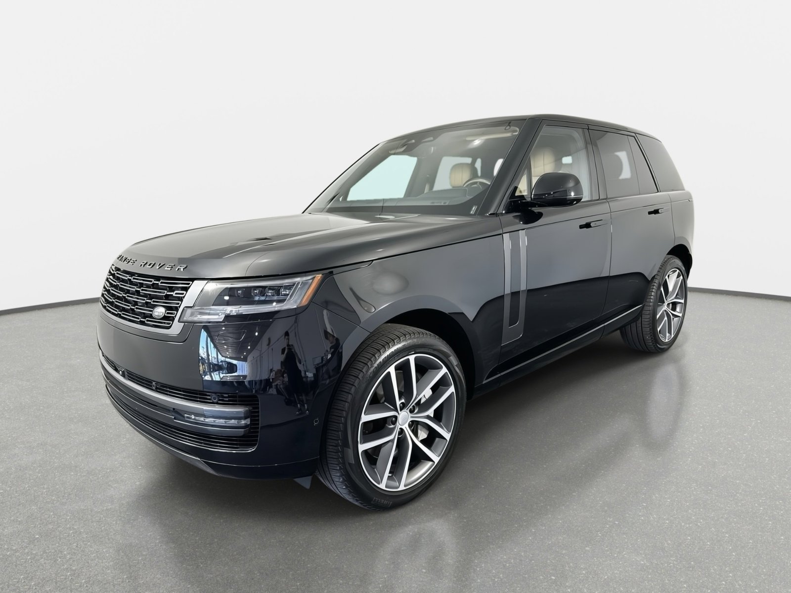 Used 2024 Land Rover Range Rover SE AWD/4WD image 4