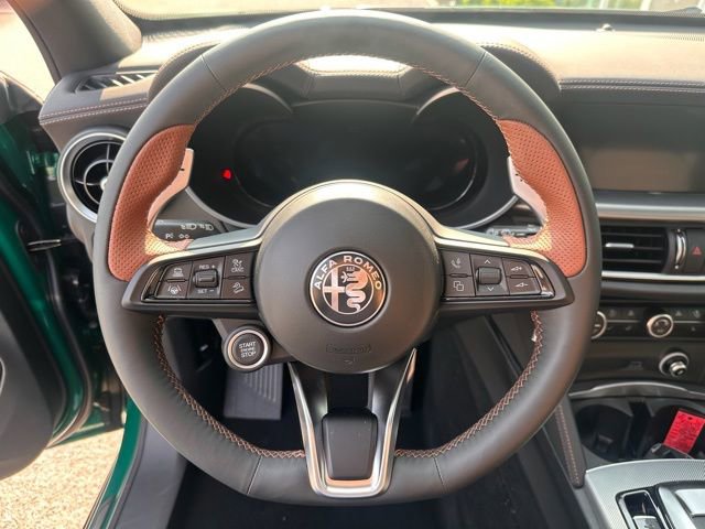 New 2025 Alfa Romeo Stelvio Sprint AWD/4WD image 12