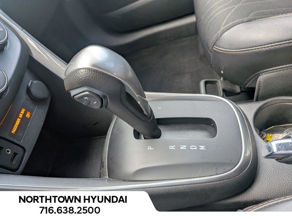 Used 2019 Chevrolet Trax LT w/ LT Convenience Package AWD/4WD image 14