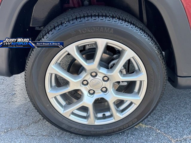 Used 2022 Jeep Compass Latitude AWD/4WD image 6