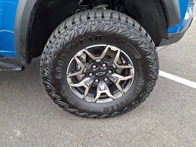 Used 2023 Chevrolet Colorado ZR2 w/ ZR2 Convenience Package III image 8