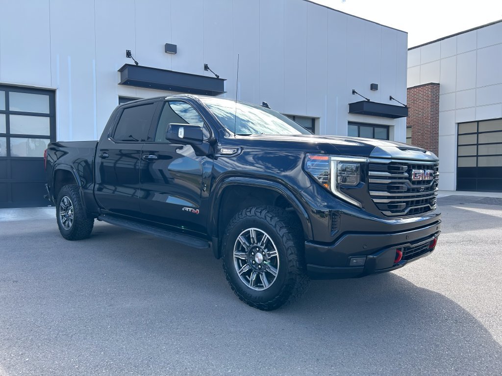 Used 2024 GMC Sierra 1500 AT4 w/ Technology Package AWD/4WD image 2
