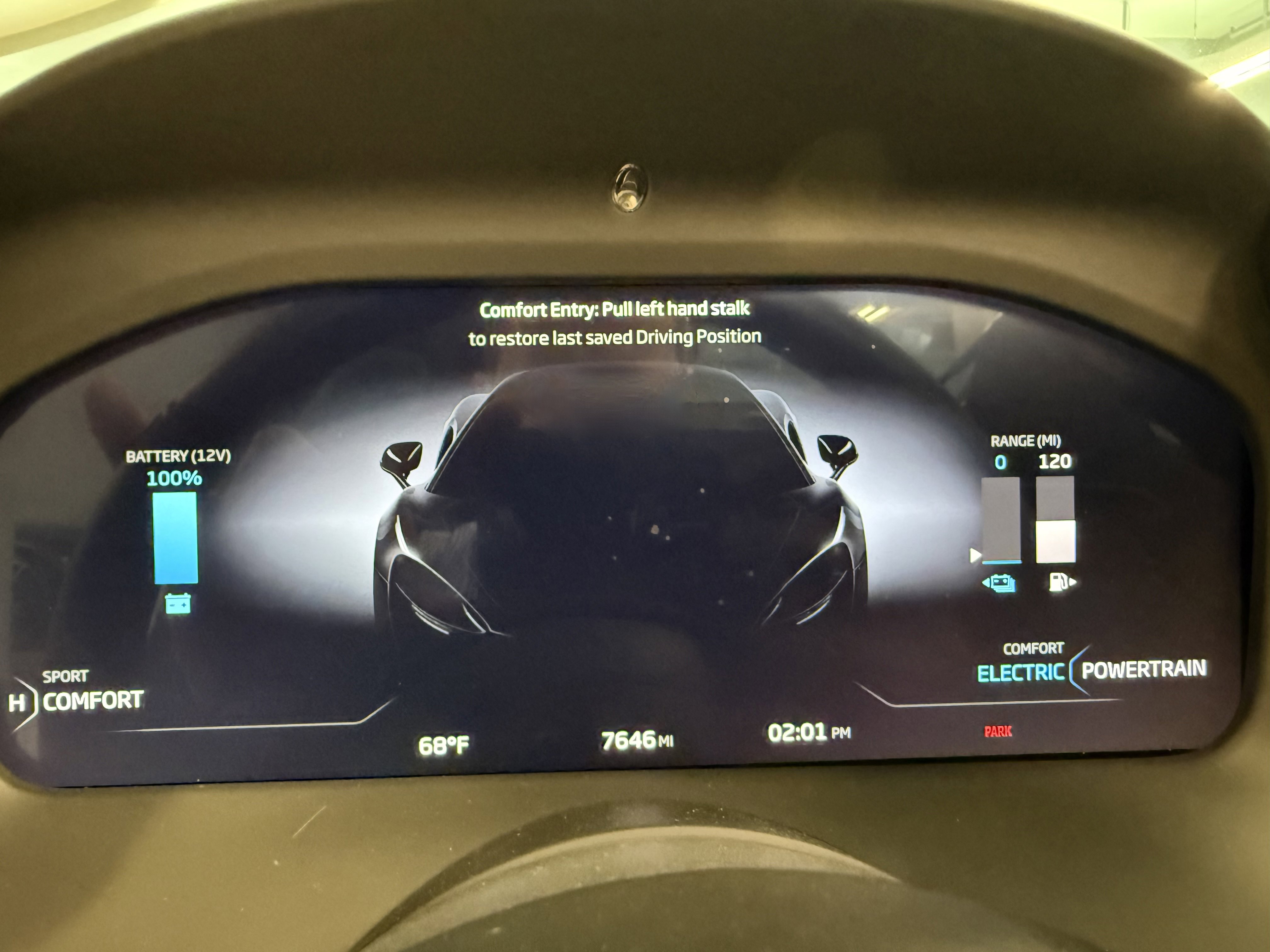 Used 2025 McLaren Artura Spider RWD image 22