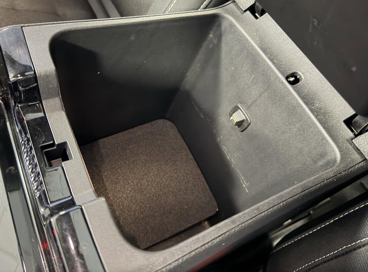 Used 2023 Jeep Grand Cherokee L Laredo w/ Trailer Tow Group (B) image 61