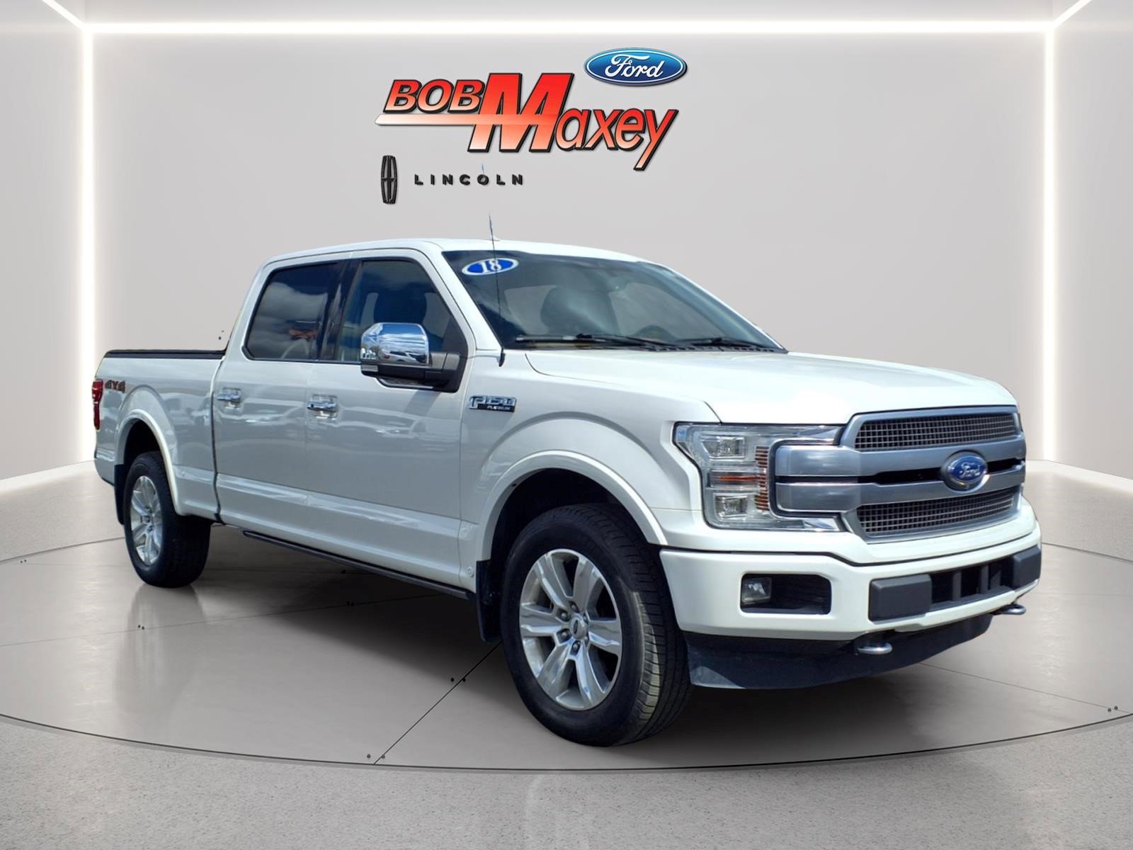 Used 2018 Ford F150 Platinum w/ Equipment Group 701A Luxury AWD/4WD image 3