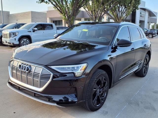 Used 2022 Audi e-tron Premium Plus AWD/4WD image 28