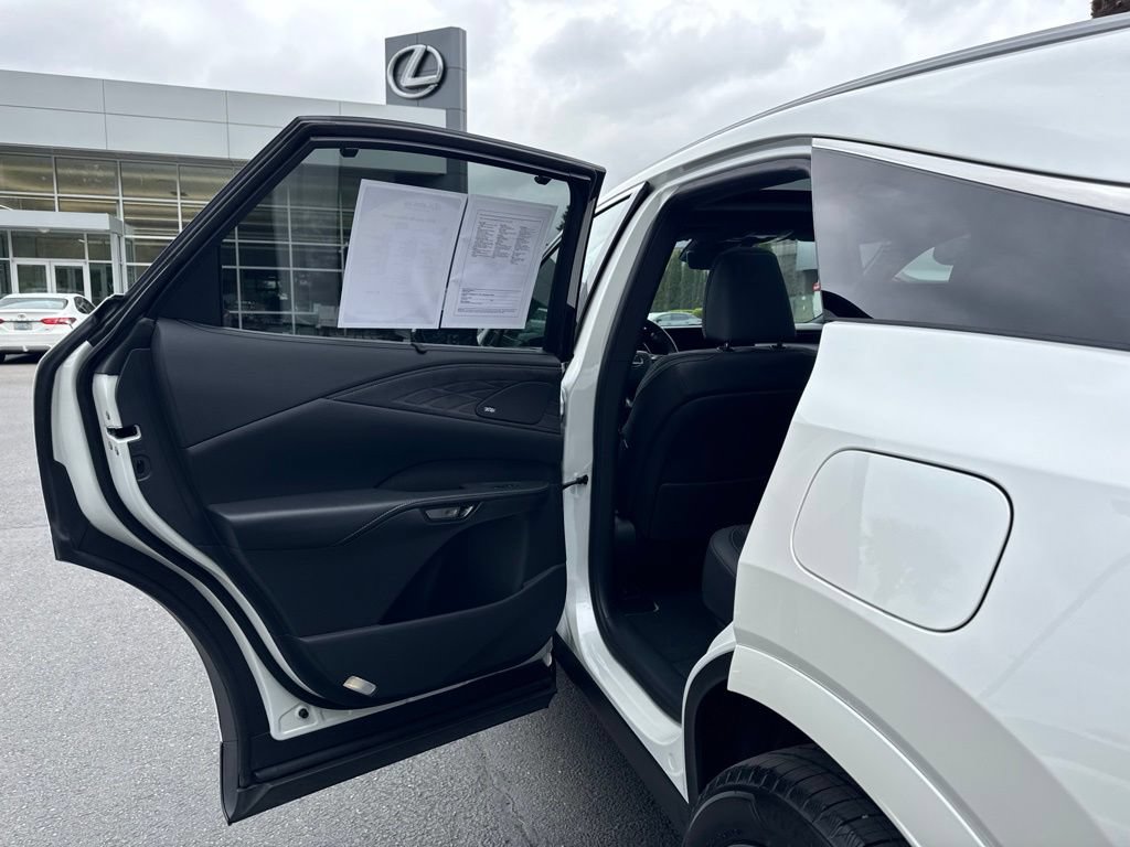 Certified 2025 Lexus RX 450h AWD w/ Luxury Package image 15
