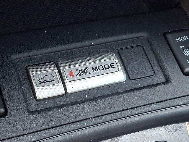 Used 2018 Subaru Forester 2.5i Touring AWD/4WD image 28