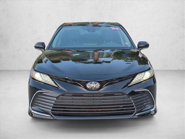 Used 2024 Toyota Camry XLE FWD image 2
