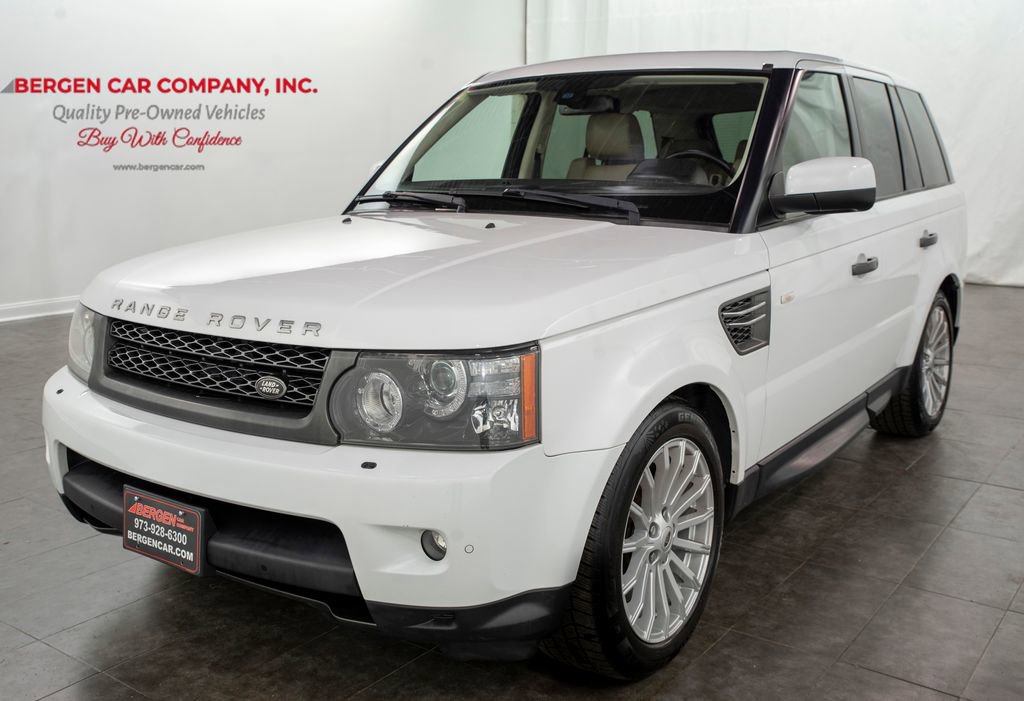 Used 2011 Land Rover Range Rover Sport HSE image 4
