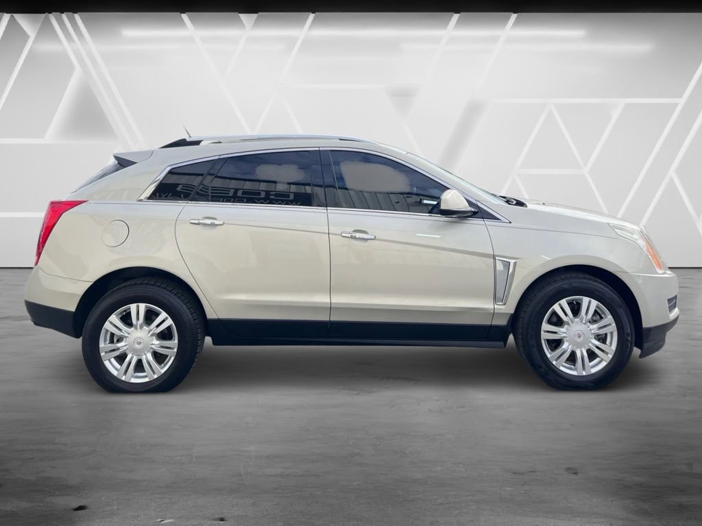 Used 2014 Cadillac SRX Luxury image 6