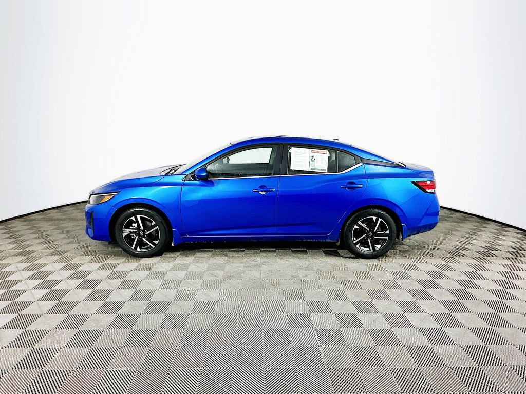 Certified 2025 Nissan Sentra SV image 7