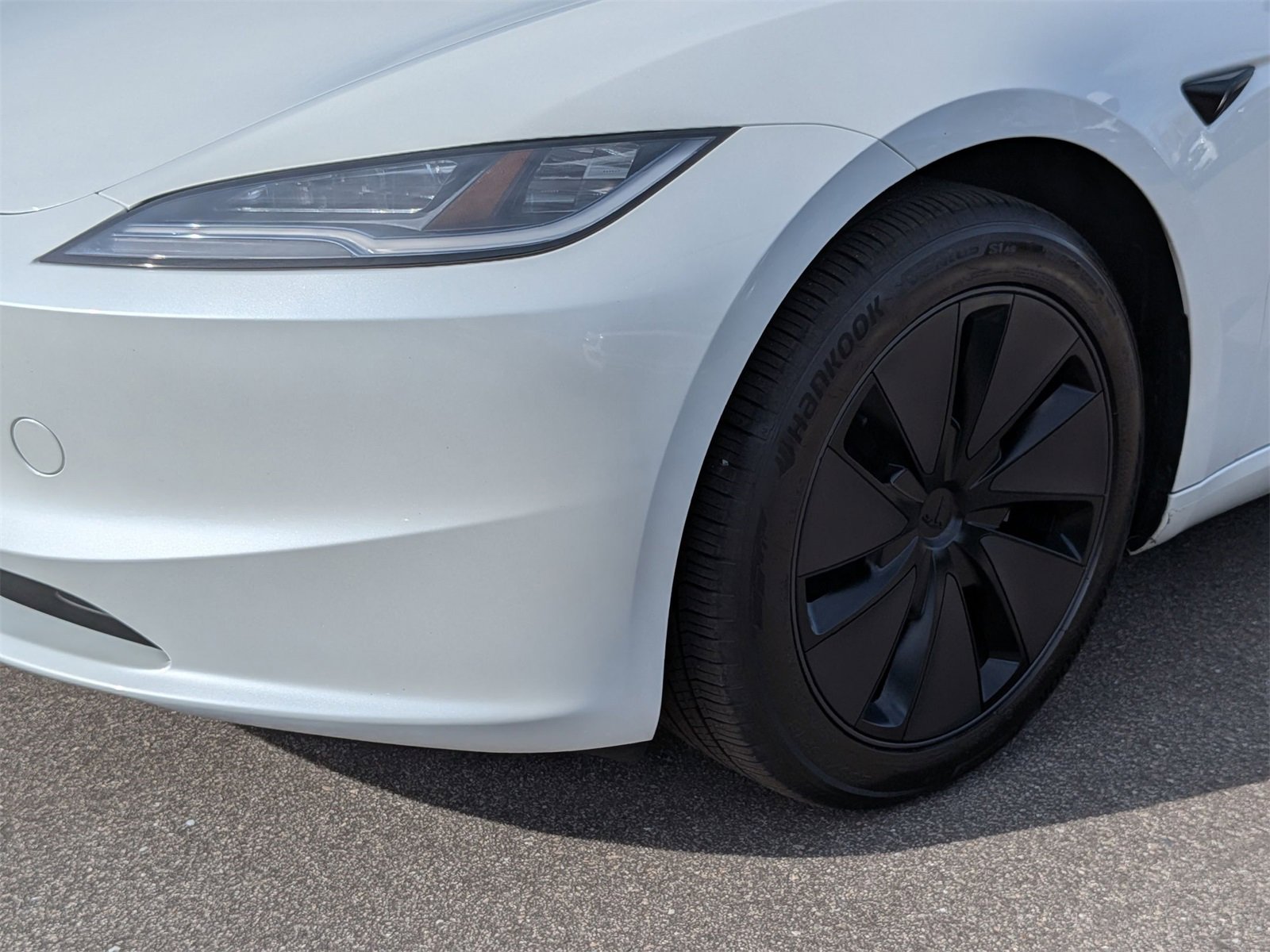 Used 2025 Tesla Model 3 Long Range image 9