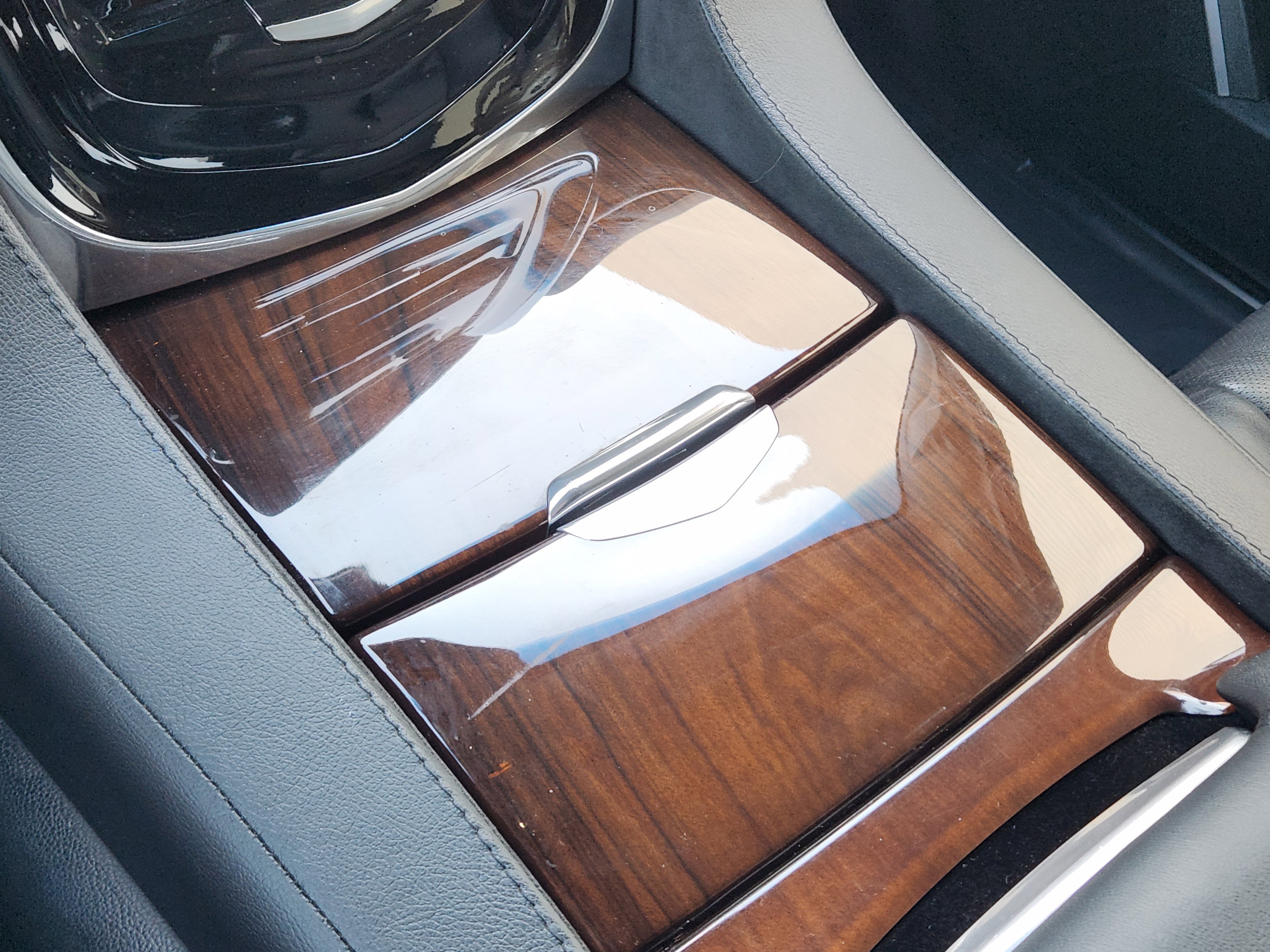 Used 2017 Cadillac Escalade Luxury image 20