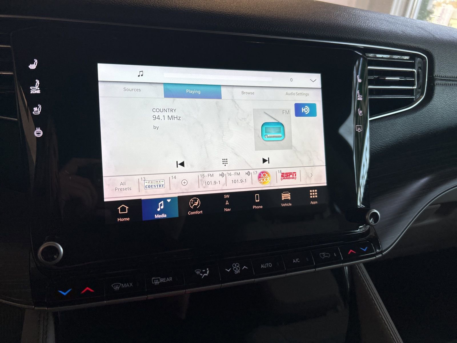 Used 2024 Jeep Wagoneer L Series II w/ Flexible Seating Group image 31