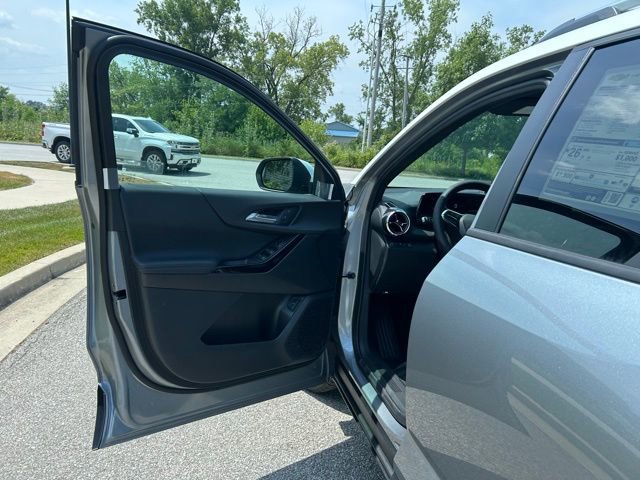 New 2026 Chevrolet Equinox LT w/ Convenience Package II image 28
