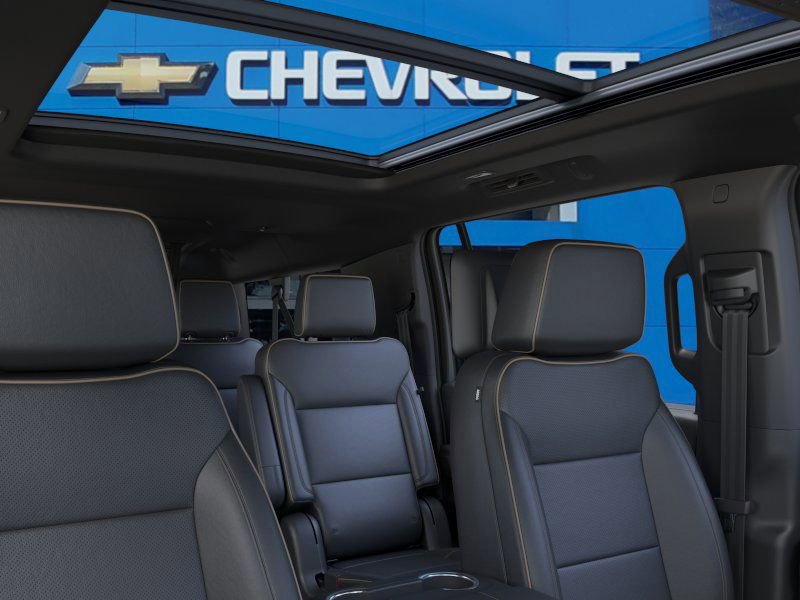 New 2025 Chevrolet Suburban Premier image 24
