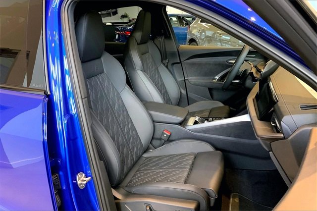 New 2025 Audi SQ5 Premium Plus image 9