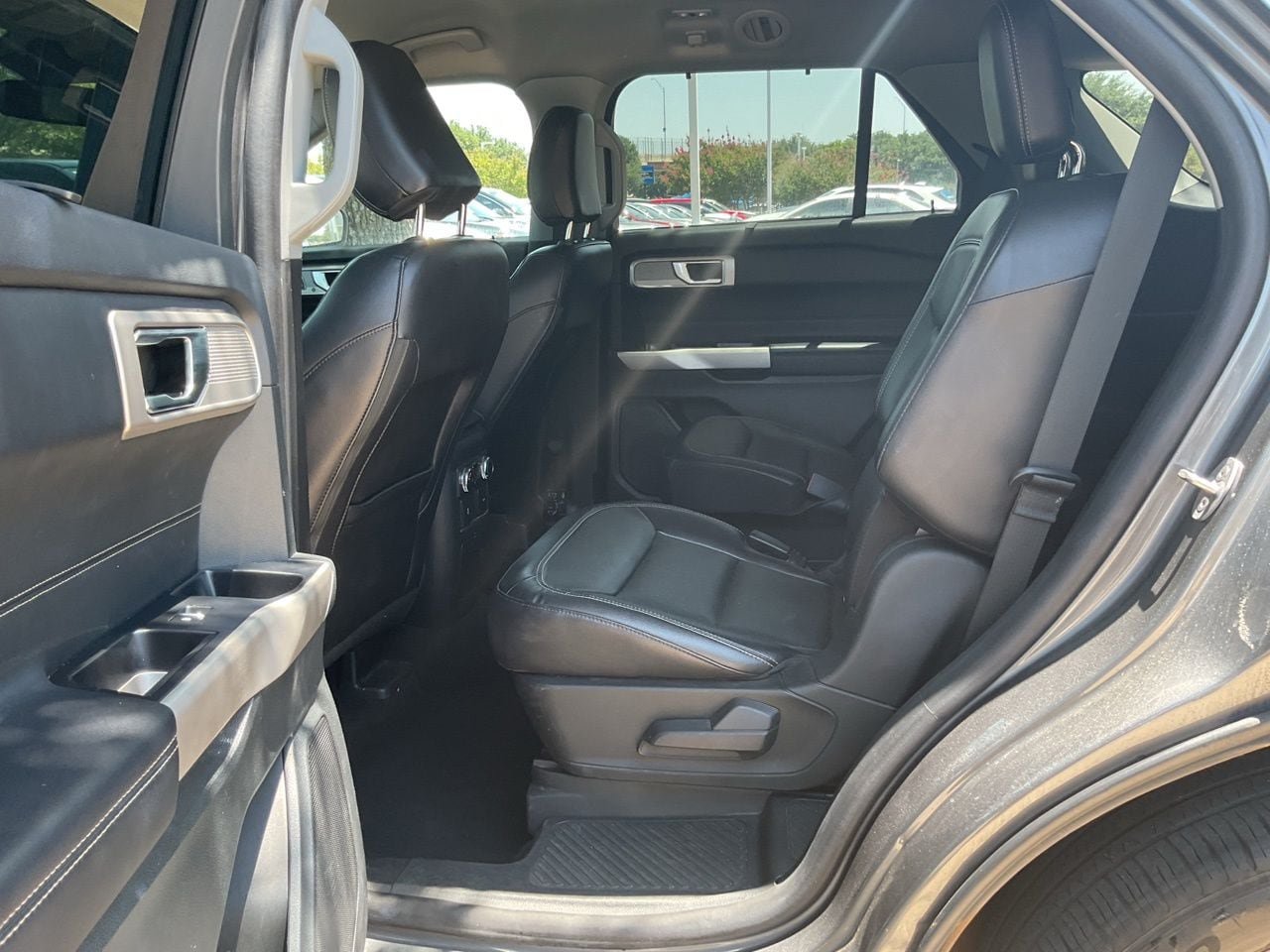 Used 2023 Ford Explorer Limited RWD image 12