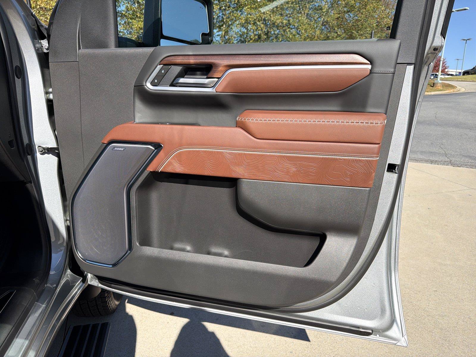 New 2026 GMC Sierra 3500 Denali Ultimate AWD/4WD image 12