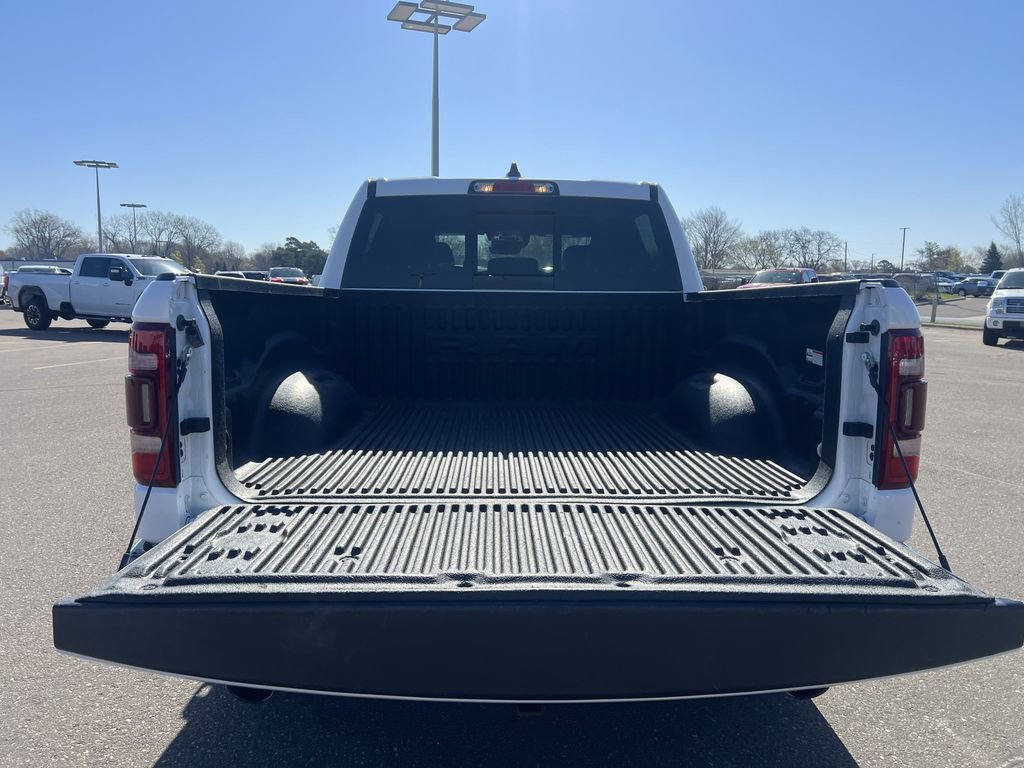 Used 2024 RAM 1500 Laramie AWD/4WD image 12