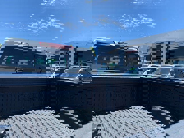 New 2025 GMC Sierra 2500 AT4 w/ AT4 Preferred Package image 9