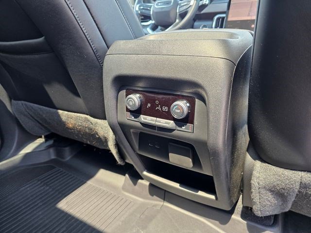 Used 2024 GMC Acadia Denali AWD/4WD image 19